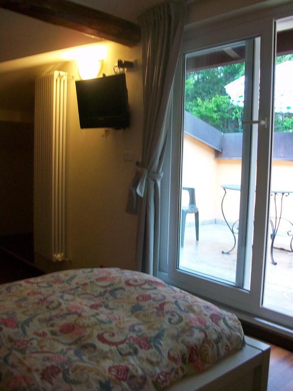 B&B L'Albero Maestro Orsenigo Номер фото